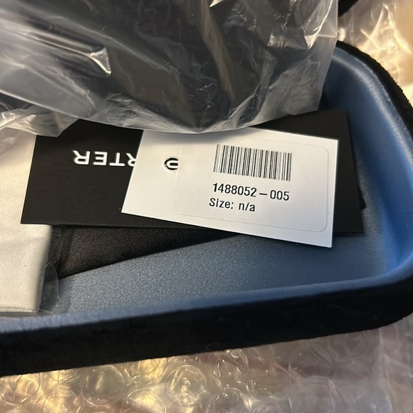 GUCCI Authentic Oversized Black Acetate Sunglasses - Picture 8 of 8